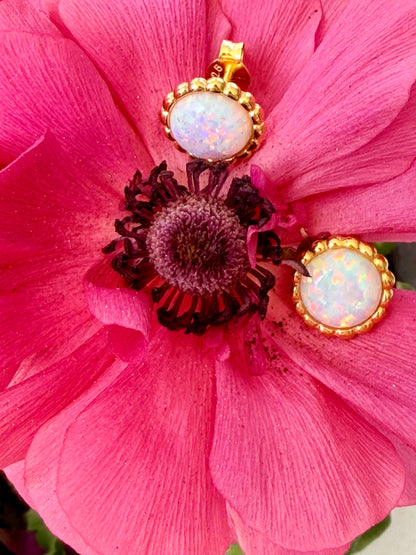 Queen Muse – Opal Ohrstecker