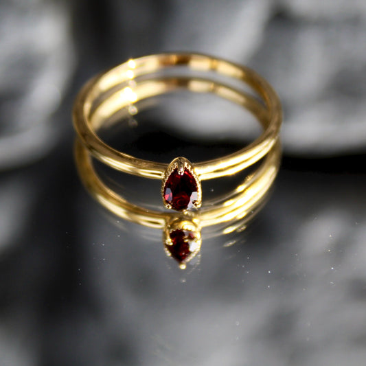 Granat Ring