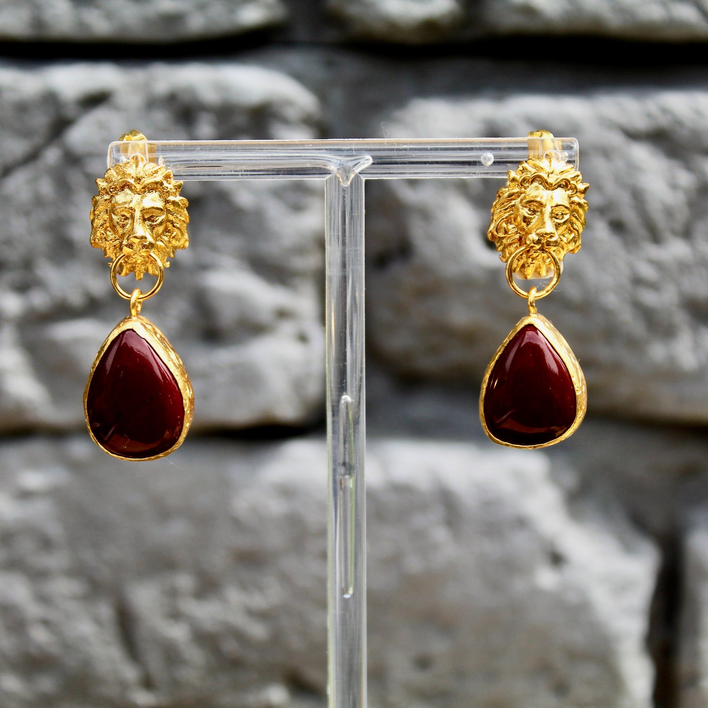 Boucles d'oreilles Lion | Calcédoine rouge | Calcédoine crème