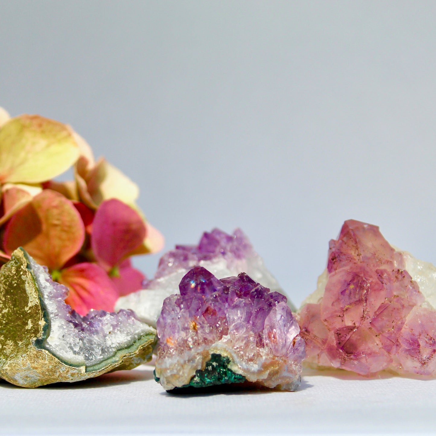 Petite pièce d'améthyste druzy